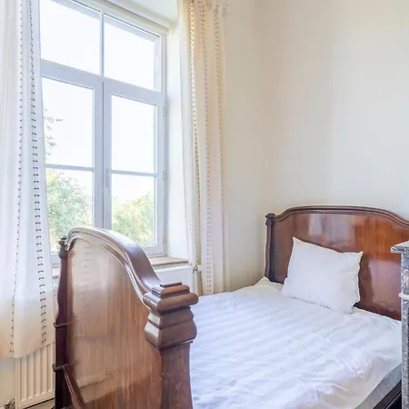 Дом отдыха Cozy Comfort In Cerfontaine, Cleaning Included